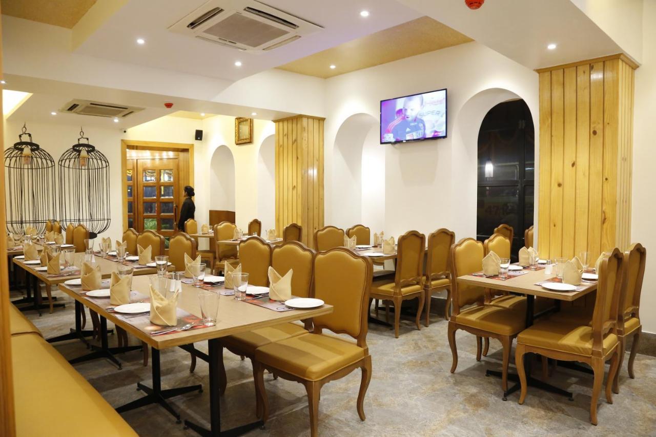The Samilton Hotel Calcutta Eksteriør billede